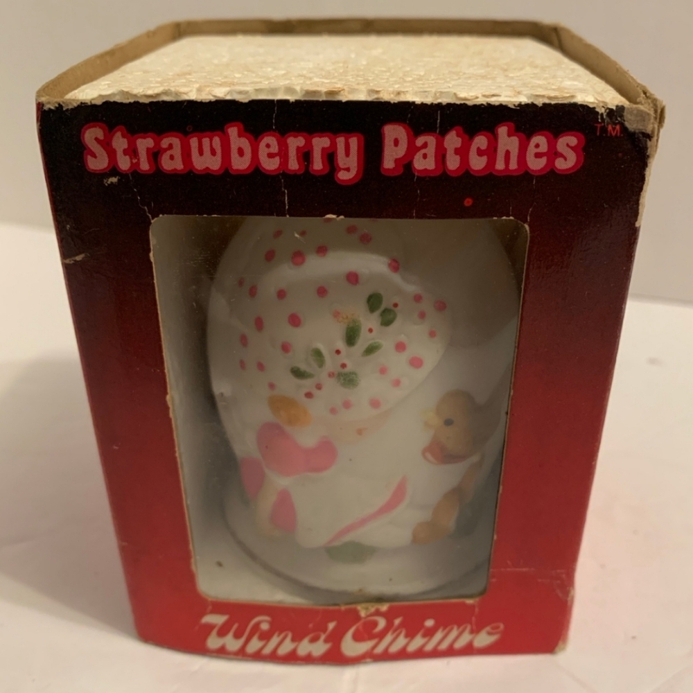 Jasco Strawberry Patches Wind Chime Hand Painted Bisque Porcelain 1981